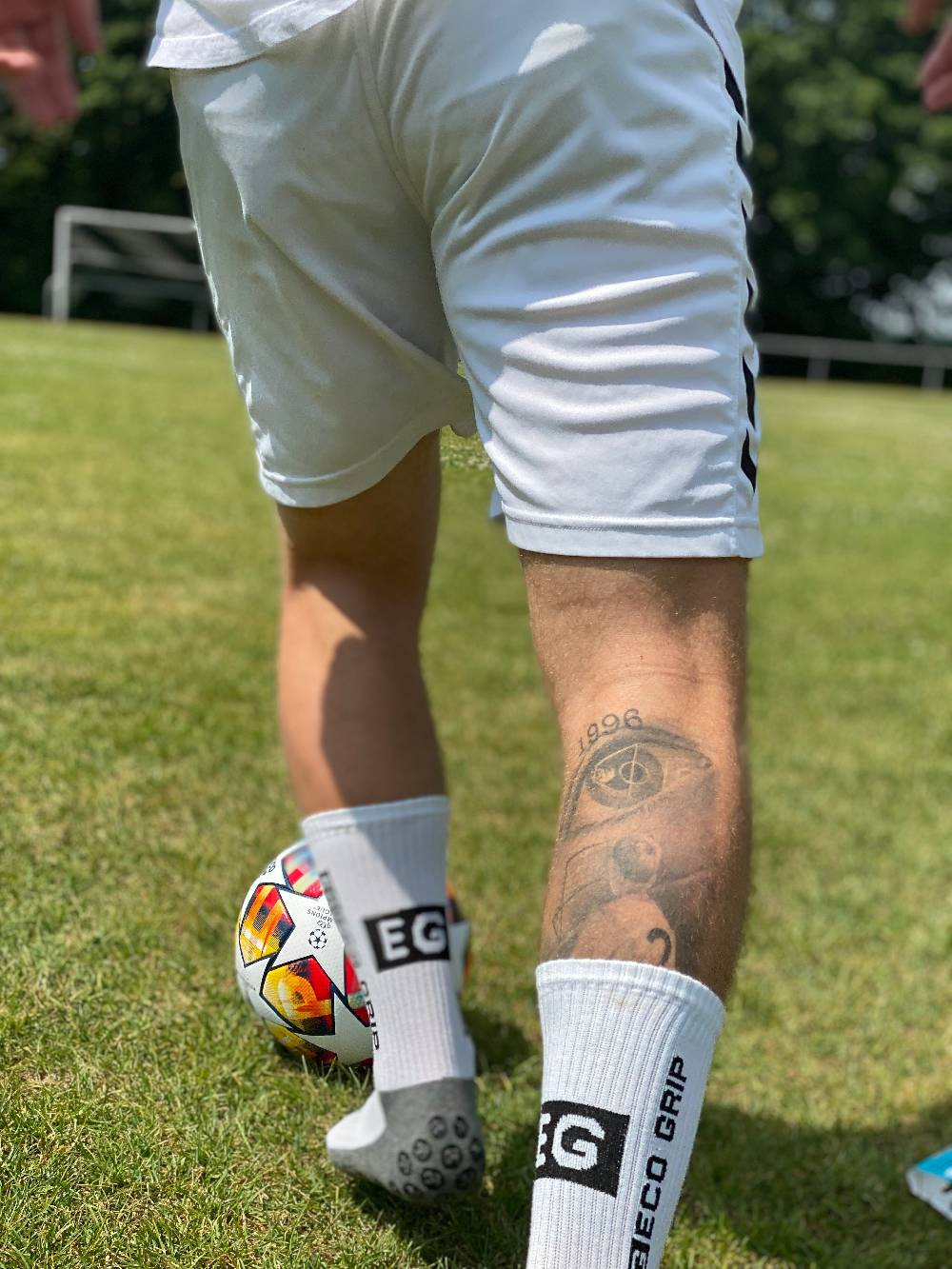 KB Socken Rutschfeste Fußballsocken mit gummierten Noppen 2 Paar Riesige Rabatte