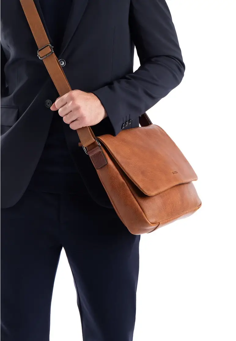 Lloyd MESSENGER BAG Art. C24-12010-OG Exklusive Angebote