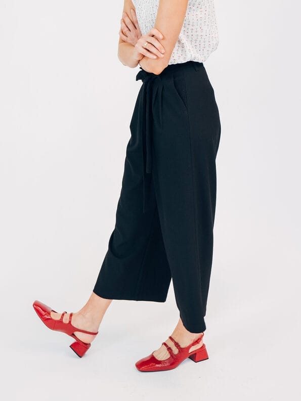 Mademoiselle YéYé Bundfaltenhose mit verkürztem Bein und Bindeband 50% Rabatt für begrenzte Zeit