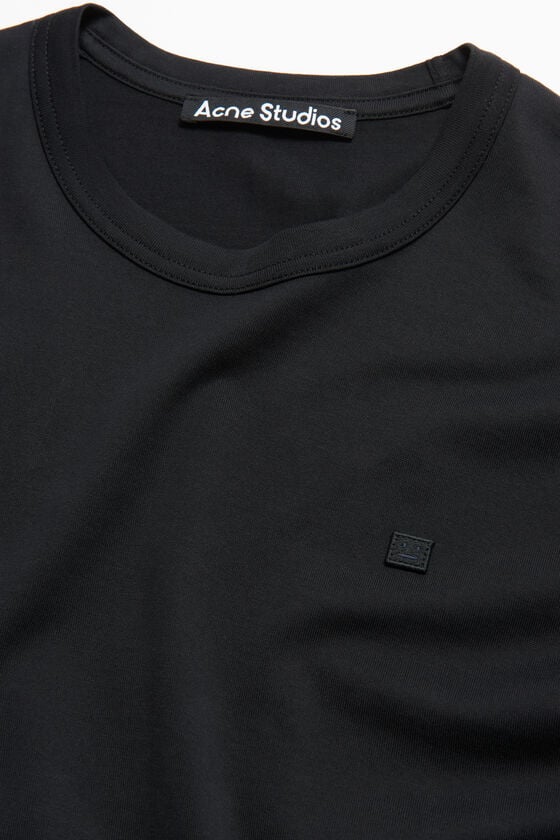 Acne Studios T-Shirt mit Rundhalsausschnitt - Normale Passform Unisex Sonderangebot der Fabrik