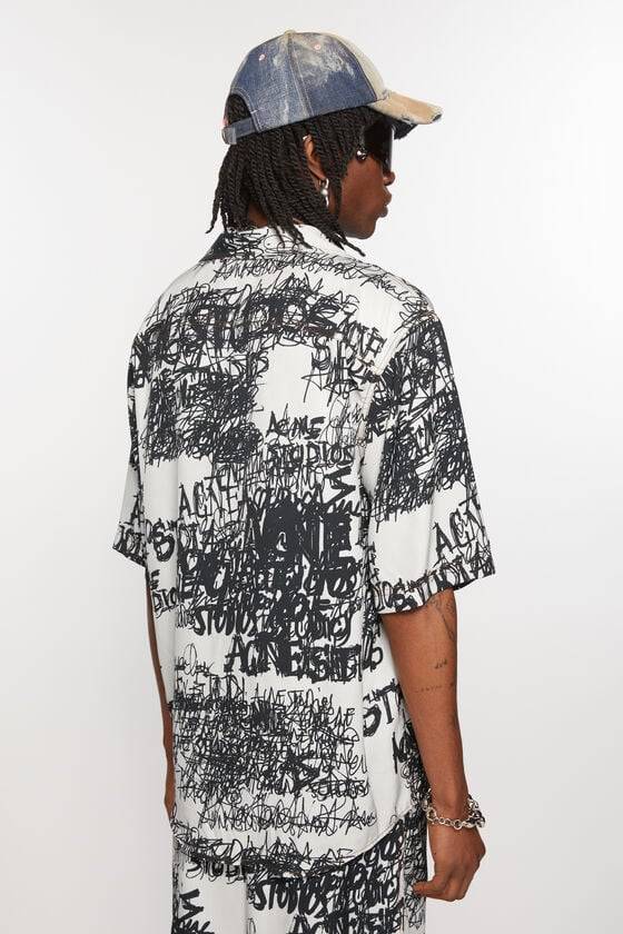 Acne Studios Bedrucktes Hemd mit Knopfleiste Begrenzt auf 3 Tage