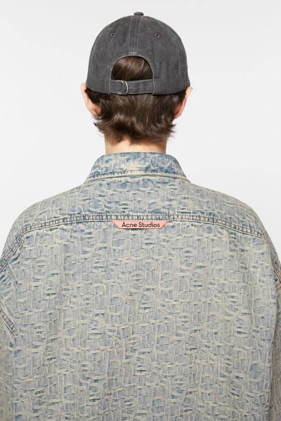 Acne Studios Monogramm-Jeanshemd – entspannte Passform Kostenloser Versand