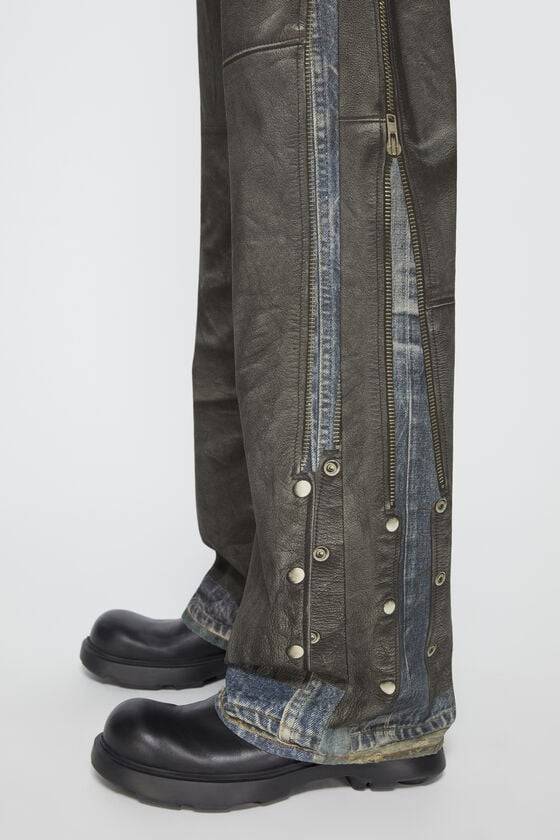 Acne Studios Bedruckte Hose 50% Rabatt mit kostenlosem Versand