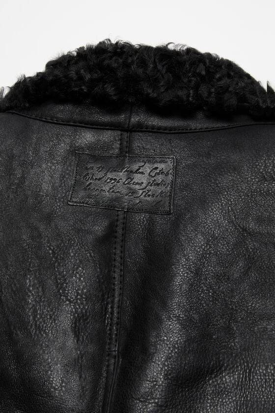 Acne Studios Lederjacke mit Shearling Osterangebot