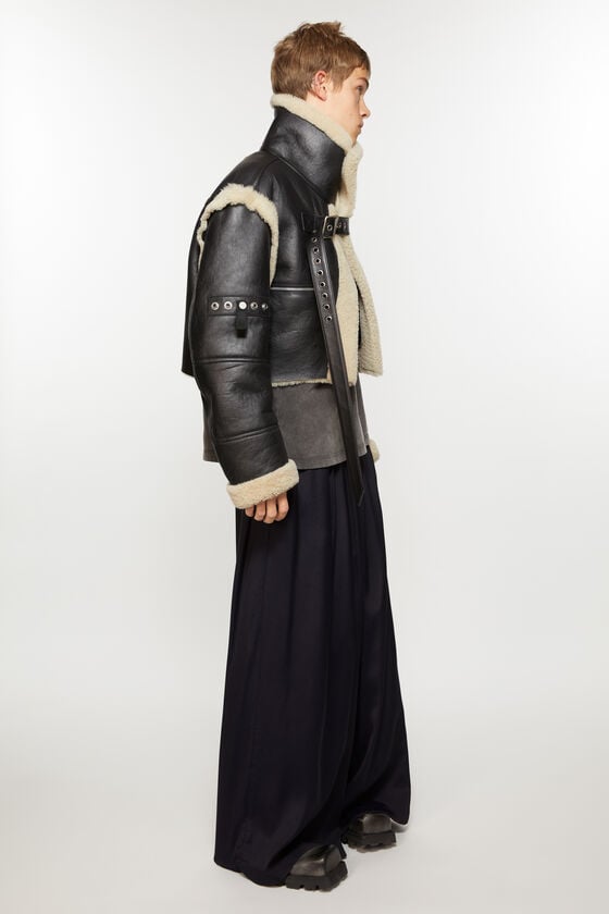 Acne Studios Jacke aus Shearling mit Schnalle Lagerräumung