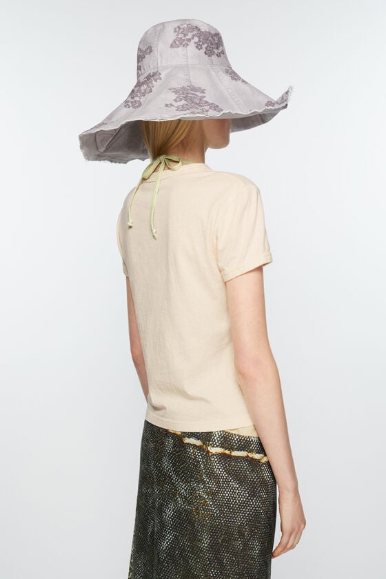 Acne Studios Bedrucktes T-Shirt – Körperbetonte Passform Meist gekauft
