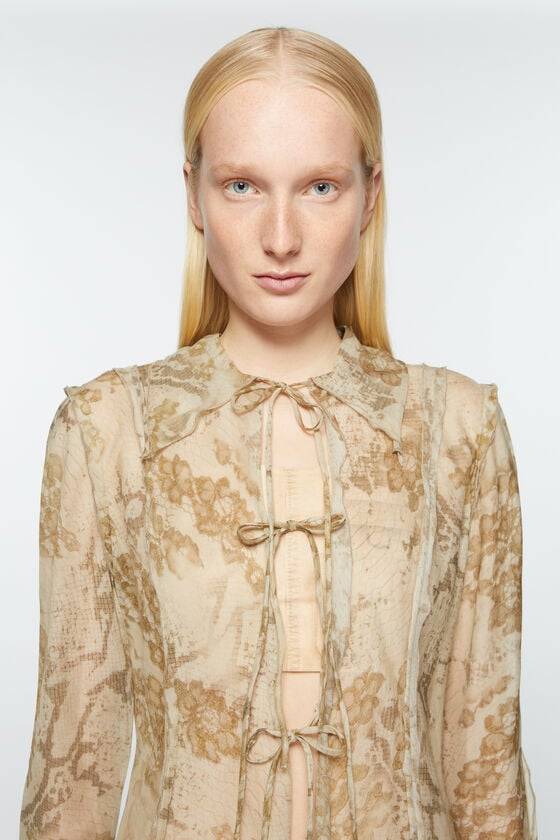 Acne Studios Bedruckte Bluse Bis zu 50% Rabatt