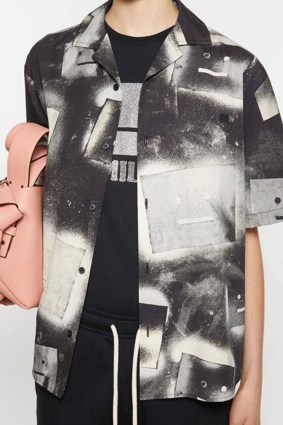 Acne Studios Bedrucktes Hemd mit Knopfleiste Unisex Speichern exportieren