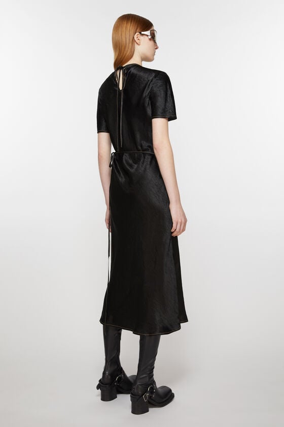 Acne Studios Wickelkleid aus Satin Zeitbegrenzte Promotion