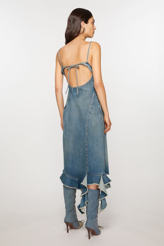 Acne Studios Jeanskleid mit Rüschen Bis zu 50% Rabatt