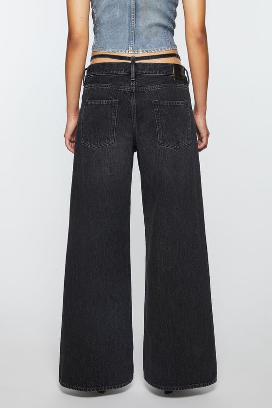 Acne Studios Jeans mit normaler Passform – 2004 Auslauf