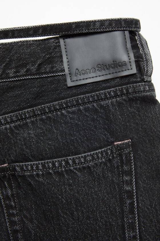 Acne Studios Jeans mit normaler Passform – 2004 Auslauf
