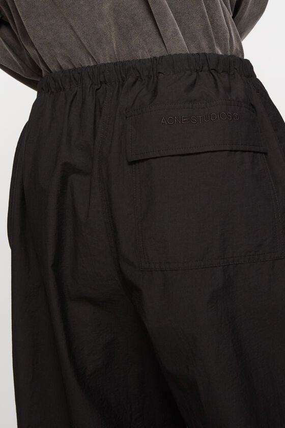 Acne Studios Hose in lockerer Passform Auslauf