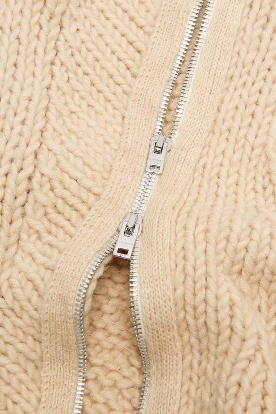 Acne Studios Knit hooded dress Laufsteg-Show Blitzangebot