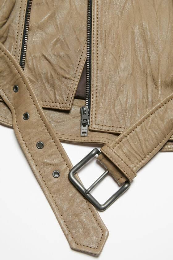 Acne Studios Bikerjacke aus zerknittertem Leder Osterangebot