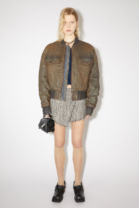 Acne Studios Bomberjacke aus gefärbtem Denim Große Rabatte