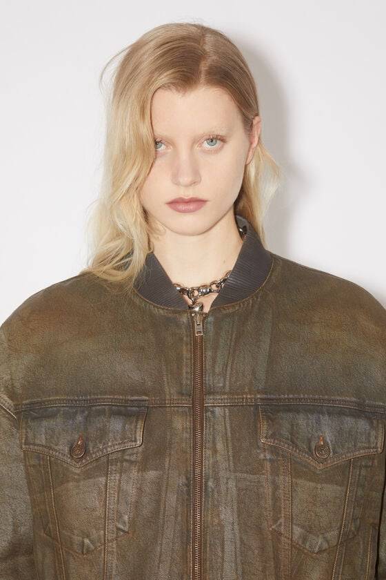 Acne Studios Bomberjacke aus gefärbtem Denim Große Rabatte