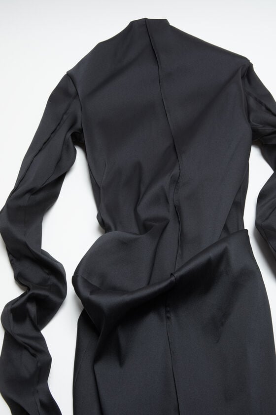 Acne Studios Draped dress Laufsteg-Show Zeitbegrenzte Promotion