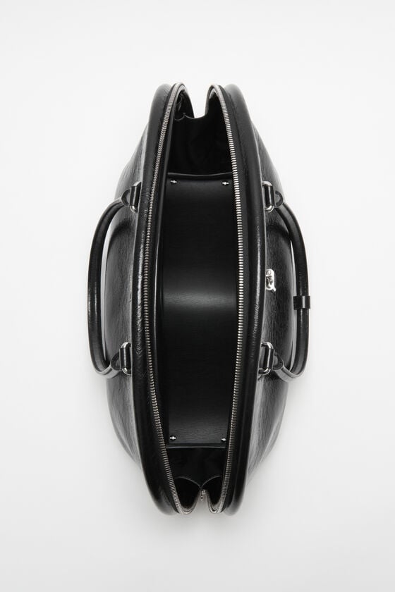 Acne Studios Bowlina shoulder bag Laufsteg-Show Nur noch ein Tag übrig