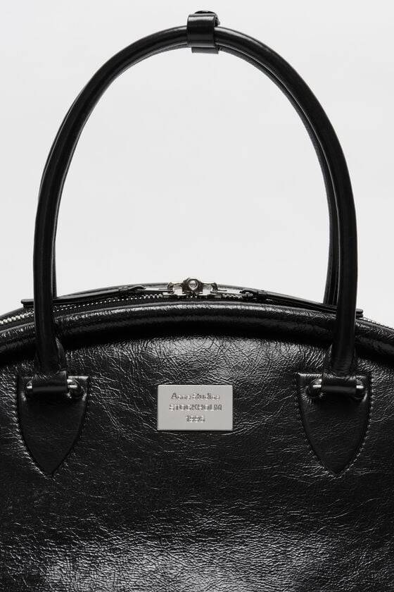 Acne Studios Bowlina shoulder bag Laufsteg-Show Nur noch ein Tag übrig
