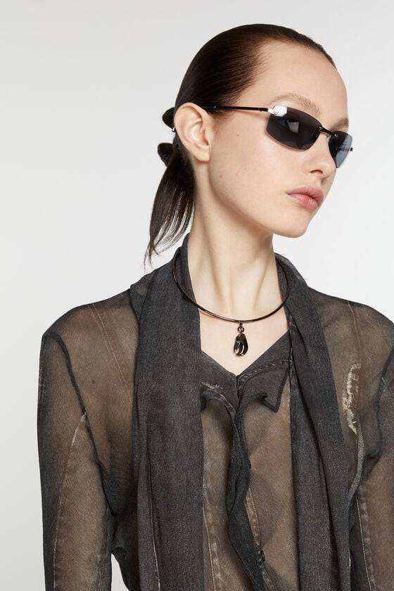 Acne Studios Halskette mit Anhänger Laufsteg-Show Black Friday Preise