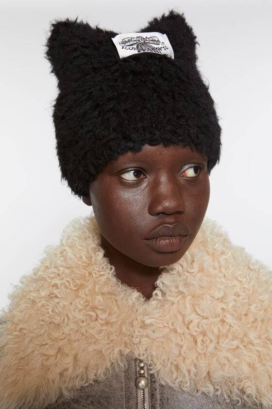 Acne Studios Fluffy square beanie Rabatte dieses Monats