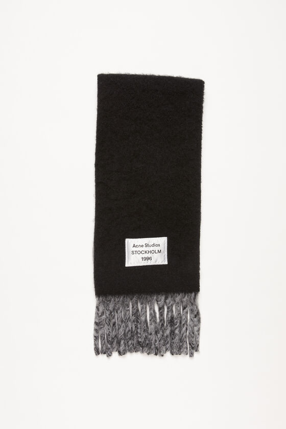 Acne Studios Fransen-Schal mit Logo Auslauf