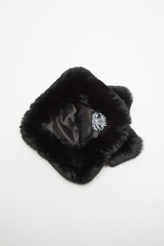 Acne Studios Flauschige Mütze mit Schleife im Angebot