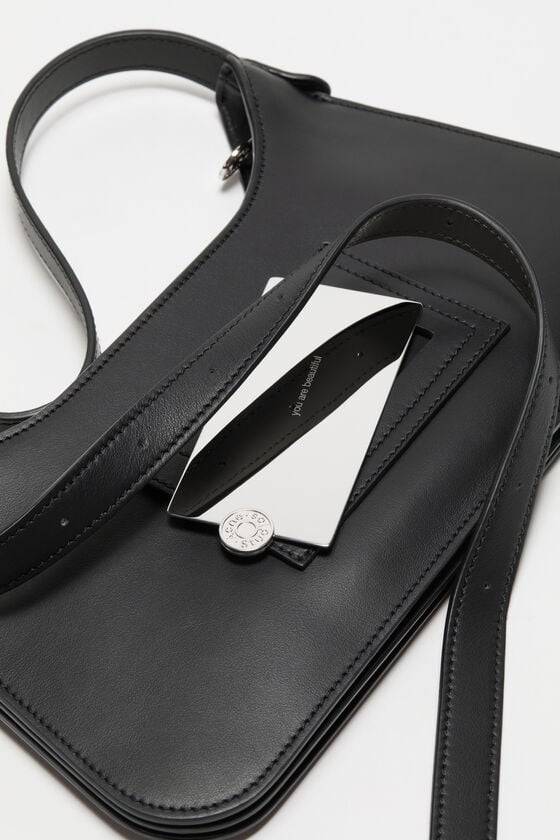 Acne Studios Platt Mini-Schultertasche Lagerräumung