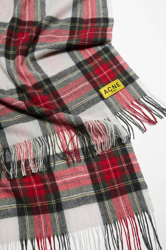 Acne Studios Karierter Fransen-Schal Zeitlich begrenztes Angebot