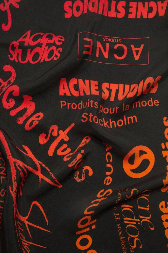 Acne Studios Seidenschal mit Logo-Prints Räumungsverkauf