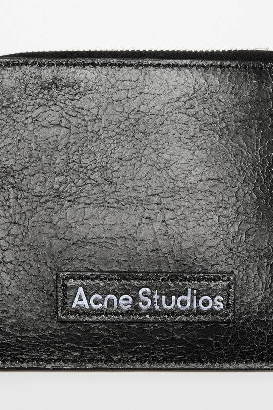 Acne Studios Portemonnaie aus Leder mit Reißverschluss JETZT KAUFEN