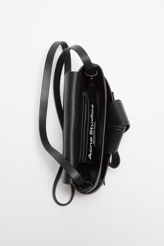 Acne Studios Musubi Mini-Umhängetasche Bis zu 65% Rabatt