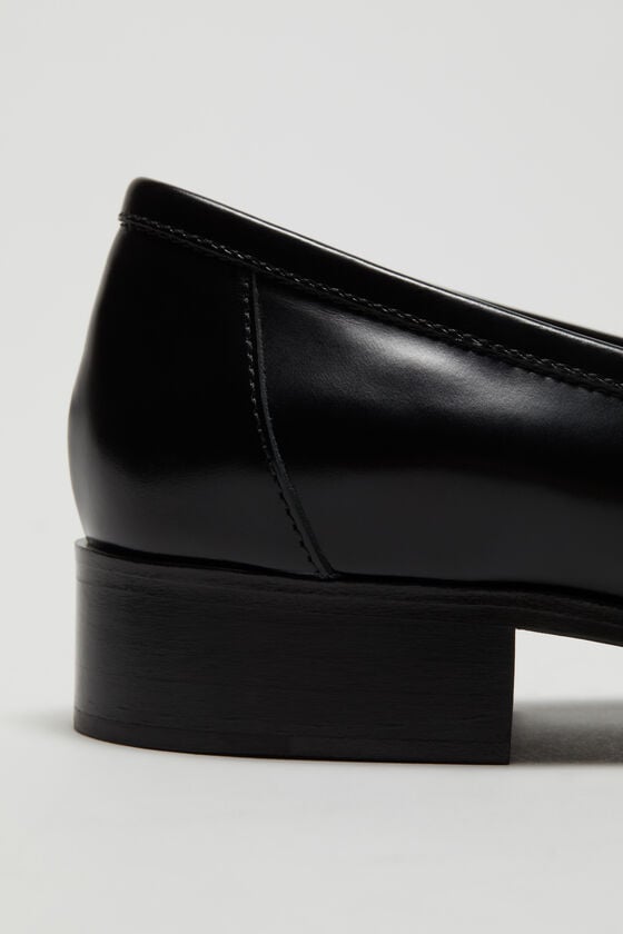 Acne Studios Leder-Loafer Discount Store für neue Produkte