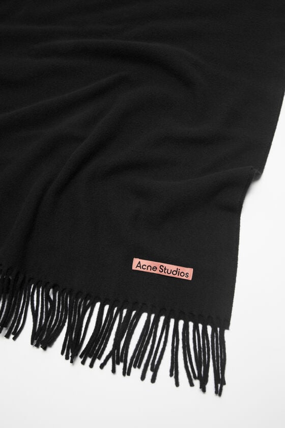 Acne Studios Oversized-Wollschal mit Fransen zollfrei