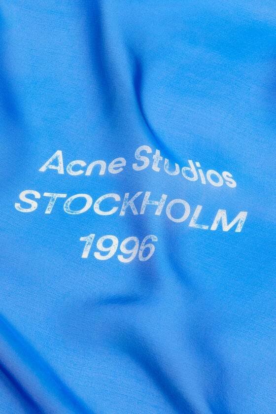 Acne Studios Seidentuch Limitierter Zeitrabatt