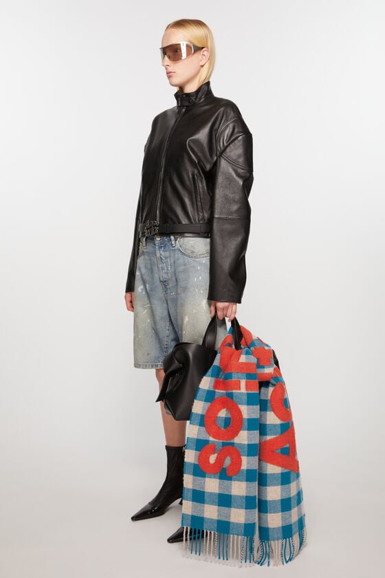 Acne Studios Karierter Logo-Schal Rabatt
