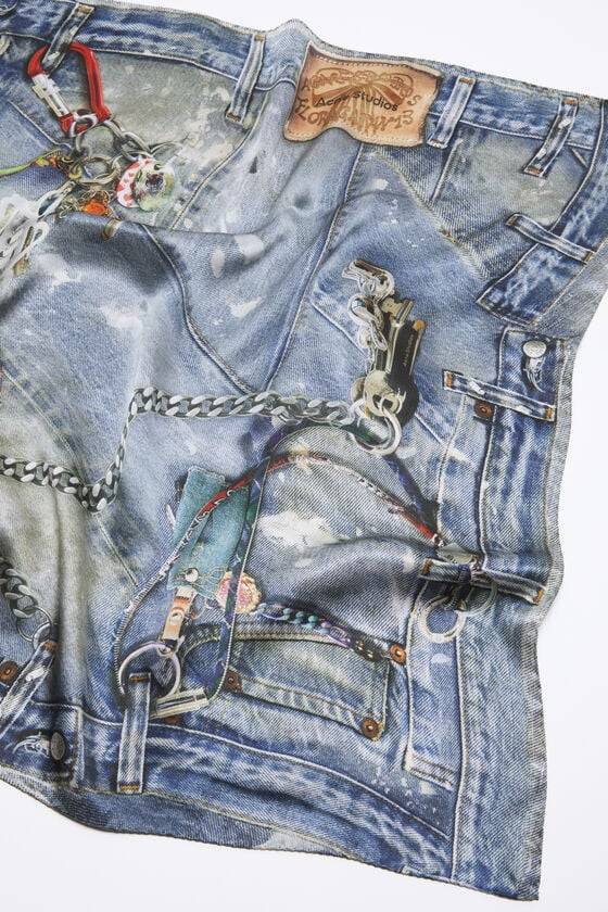 Acne Studios Bedruckter Seidenschal Cyber Monday