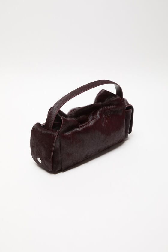 Acne Studios Multipocket furry leather bag Laufsteg-Show Valentinstagsangebot