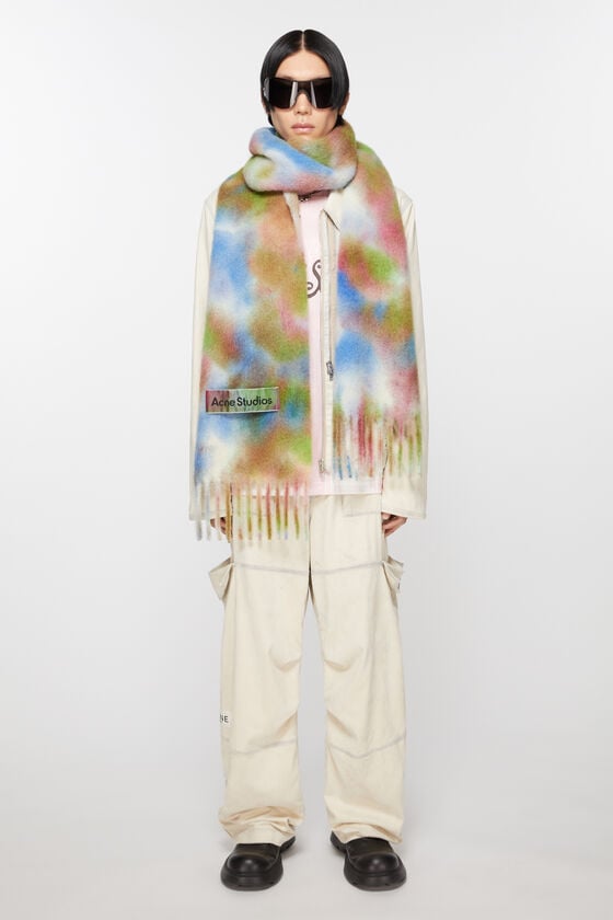 Acne Studios Schal aus Alpakawolle in Batik-Optik Kauf eins, bekomm eins gratis