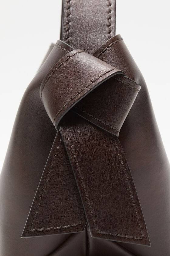 Acne Studios Musubi Mini Schultertasche Neueste Stile