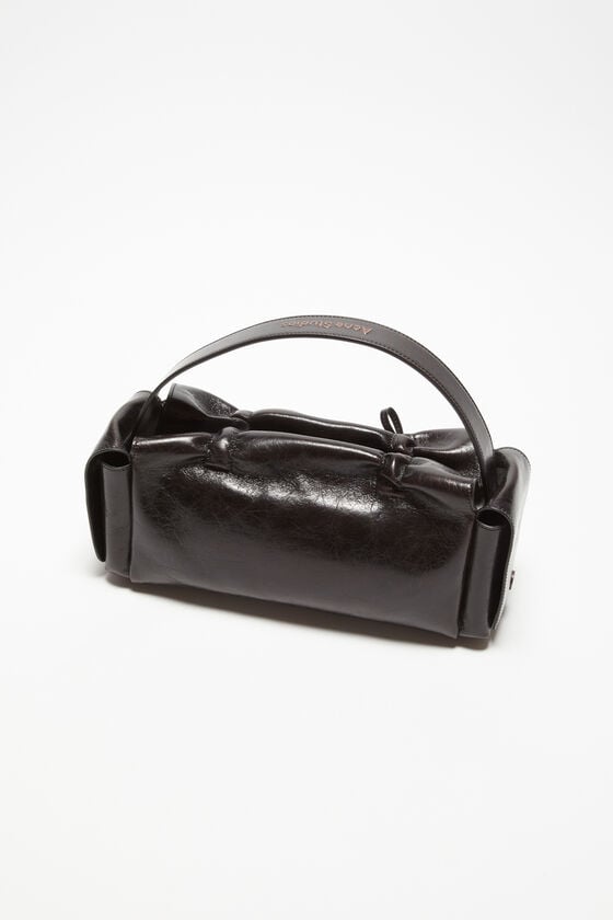 Acne Studios Tasche mit mehreren Taschen Runway Show Zeitbegrenzte Promotion
