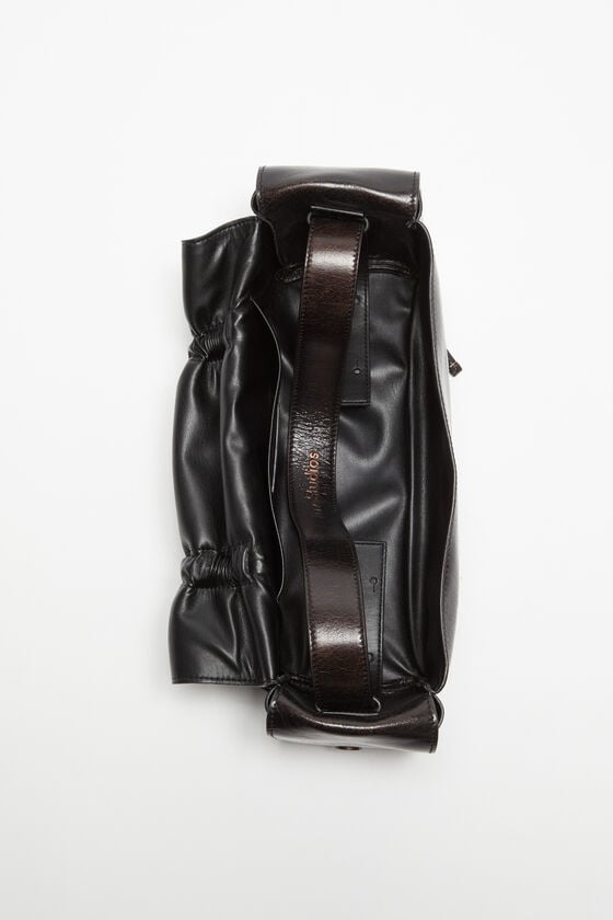 Acne Studios Tasche mit mehreren Taschen Runway Show Zeitbegrenzte Promotion