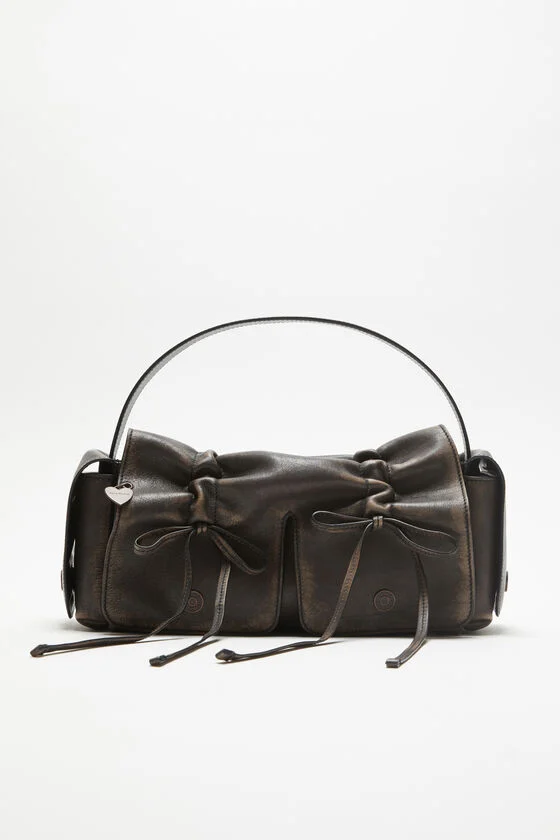 Acne Studios Tasche mit mehreren Taschen
