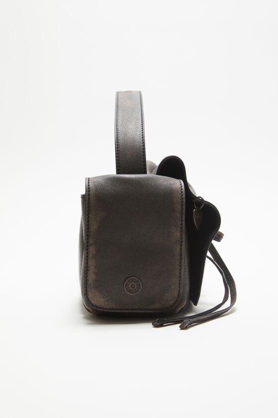 Acne Studios Tasche mit mehreren Taschen Bis zu 65% Rabatt