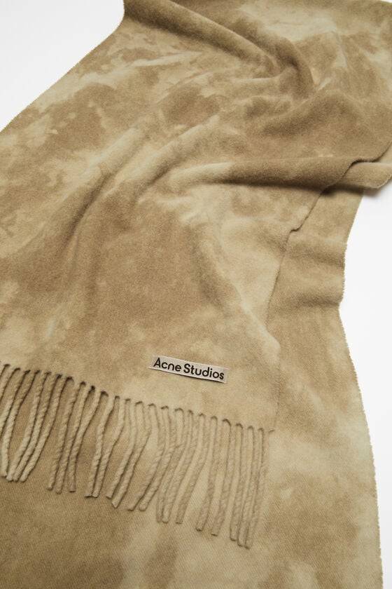 Acne Studios Schmaler Wollschal in Batik-Optik Rabatte dieses Monats