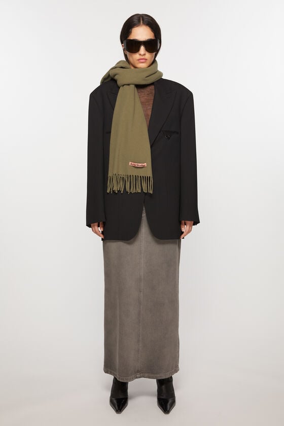 Acne Studios Schmaler Fransen-Schal aus Wolle 2025