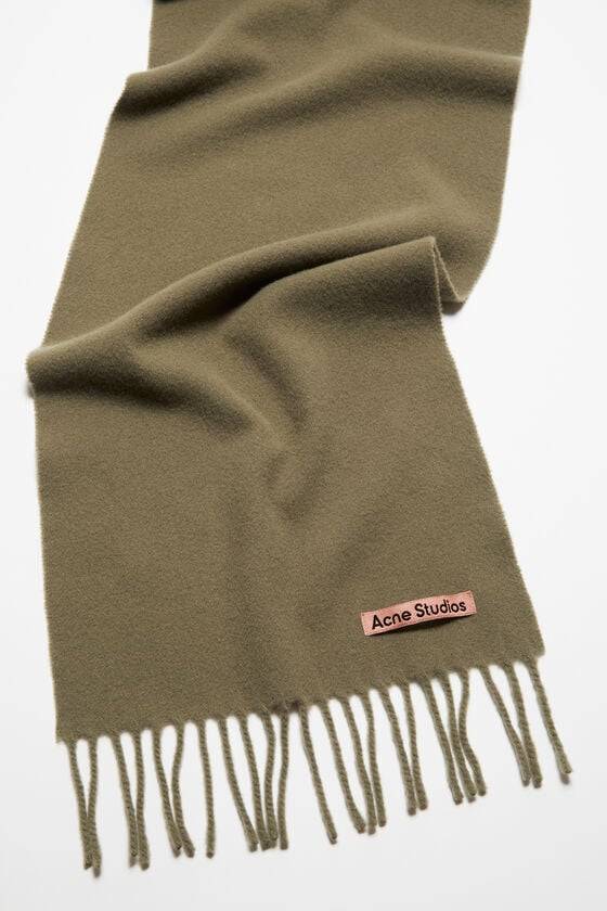 Acne Studios Schmaler Fransen-Schal aus Wolle 2025