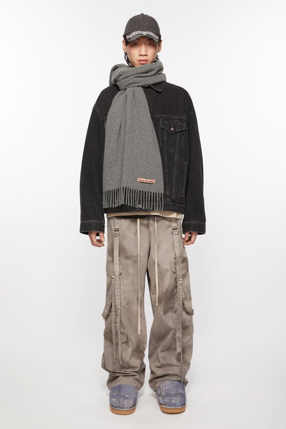 Acne Studios Schmaler Fransen-Schal aus Wolle Günstiger Verkauf