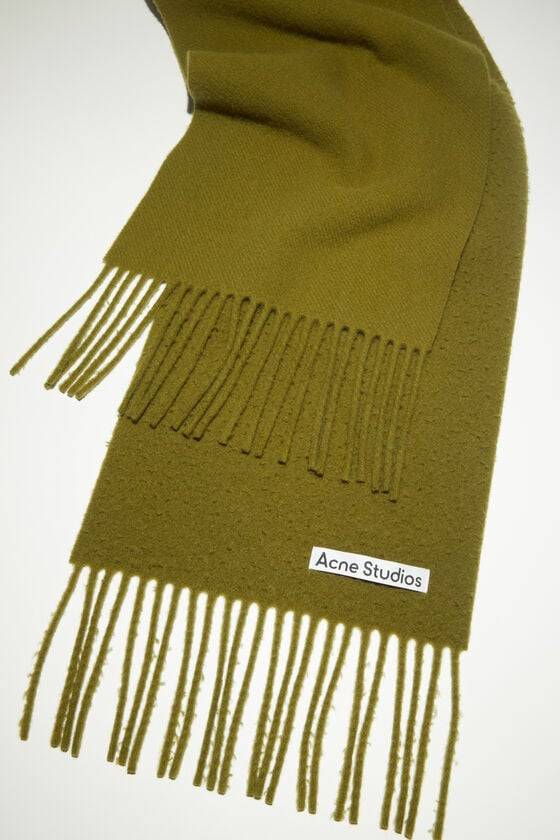 Acne Studios Fransen-Schal aus Wolle Limitierter Zeitrabatt